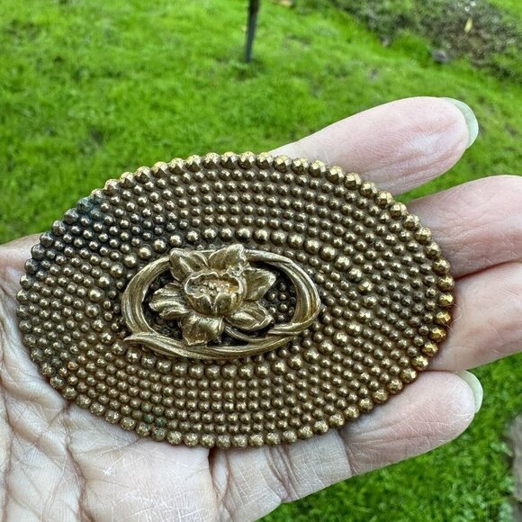 Art Nouveau Brooch 2.5" Metal Gold Plate Gilt‎ Brass Flower C Clasp Oval Antique - Picture 1 of 7